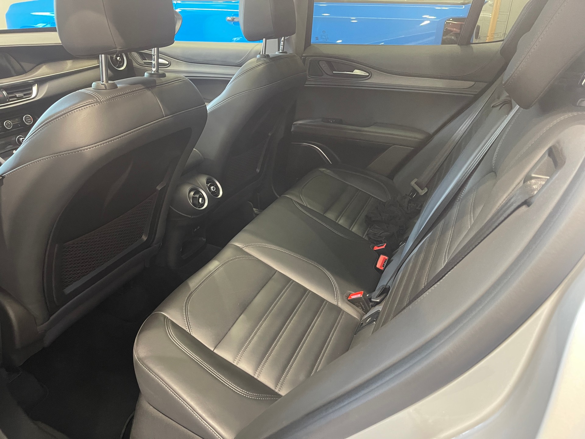 ALFA ROMEO Stelvio 2.0 Executive Q4 Automatic-image-10