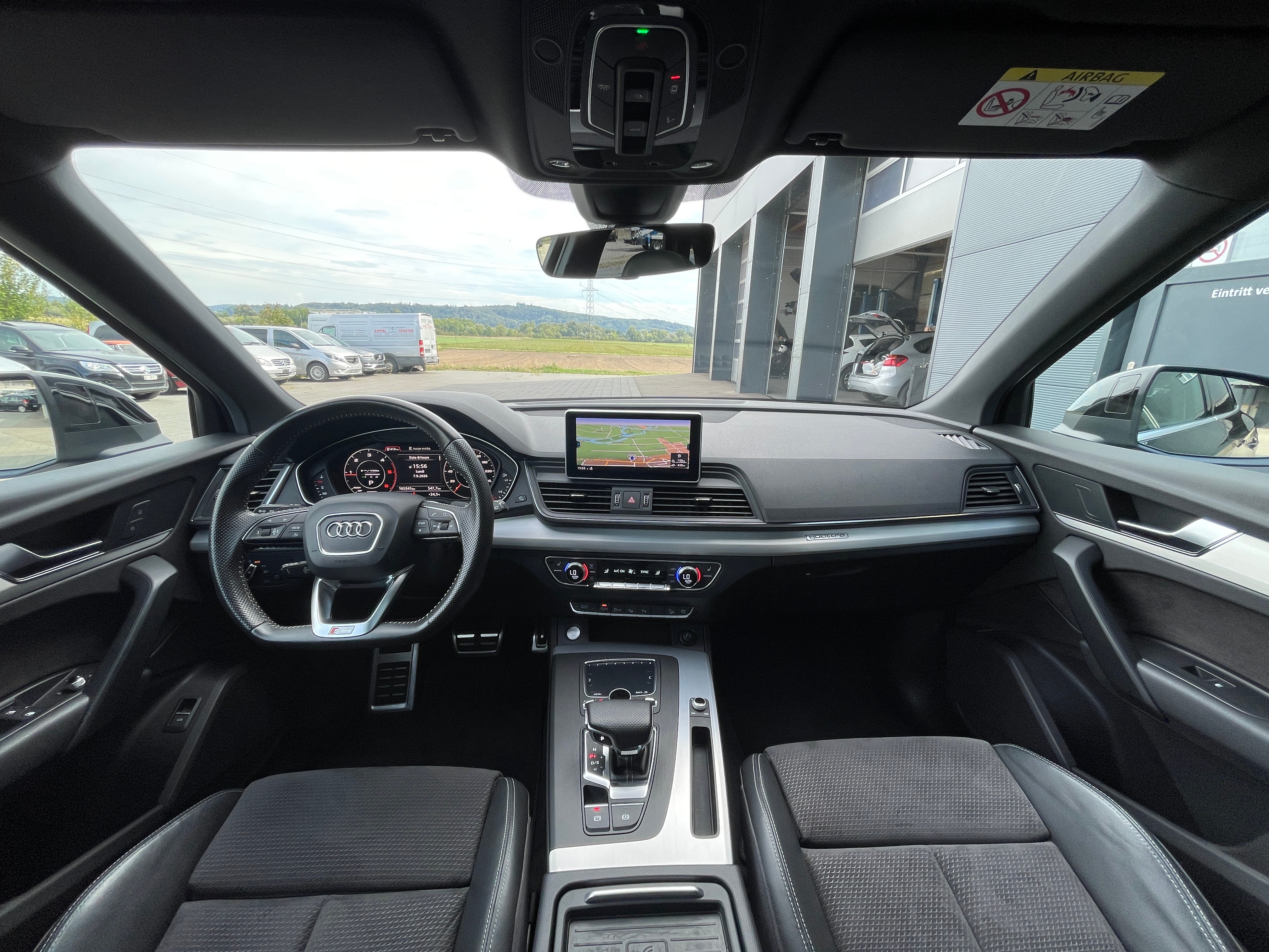 AUDI Q5 2.0 TDI quattro S-tronic*S-Line — slika 8
