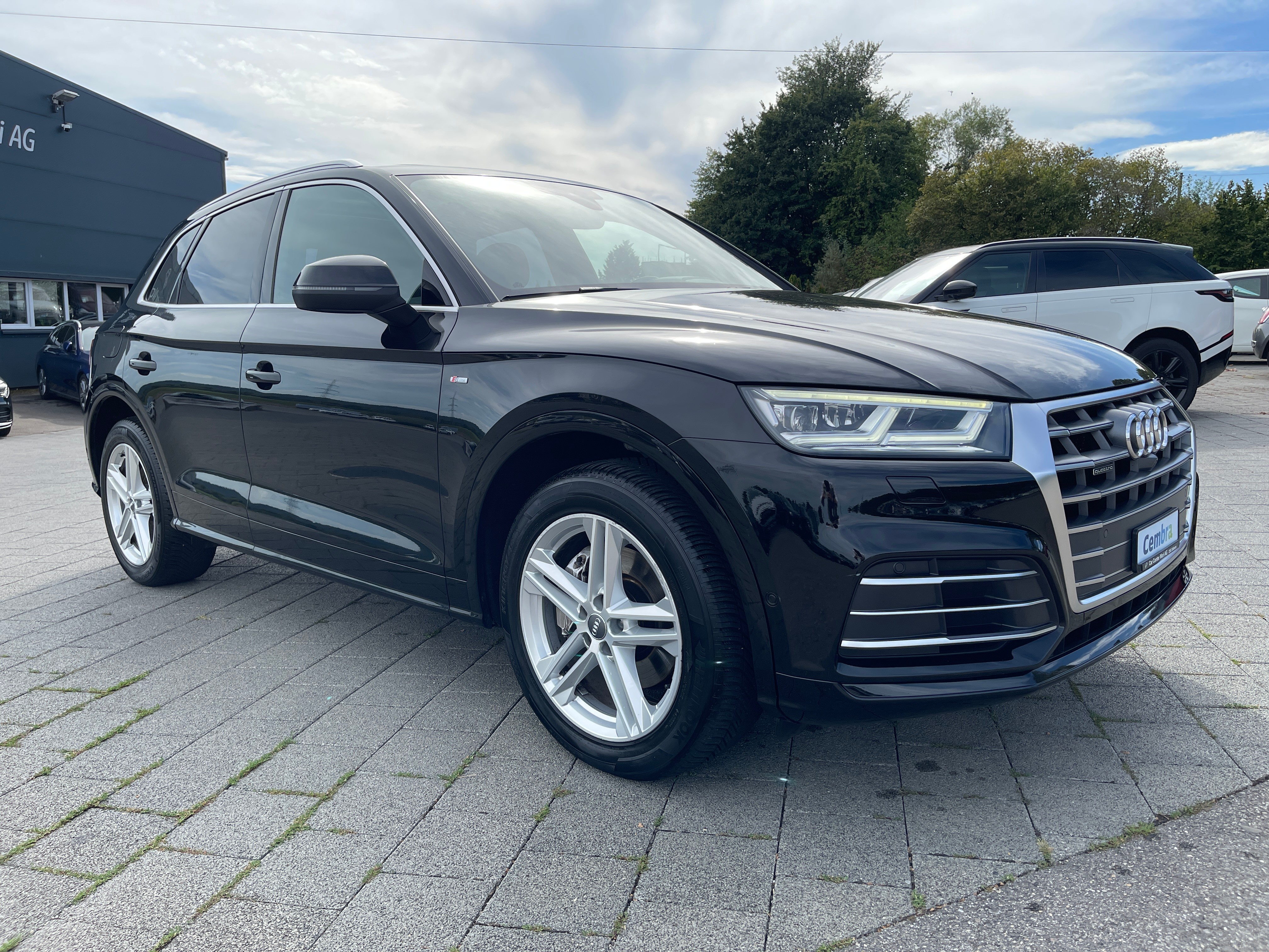 AUDI Q5 2.0 TDI quattro S-tronic*S-Line — slika 5