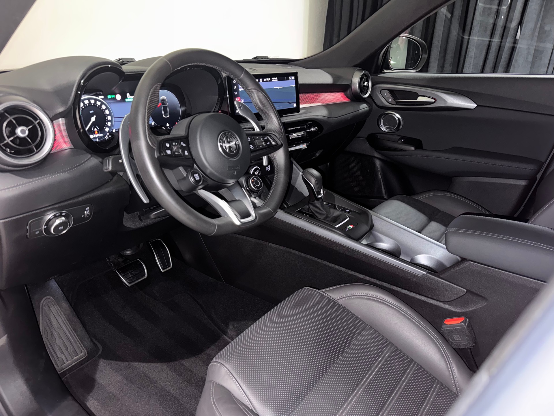 ALFA ROMEO Tonale 1.5 48V Hybrid Speciale | CH | 1.Hand |-image-16