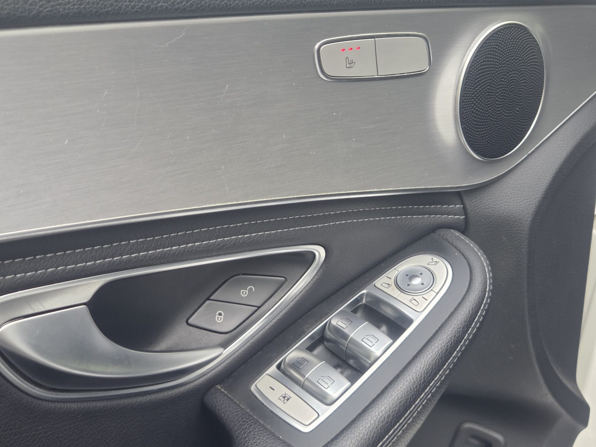 MERCEDES-BENZ C 250 BlueTEC Avantgarde 4Matic 7G-Tronic-image-9