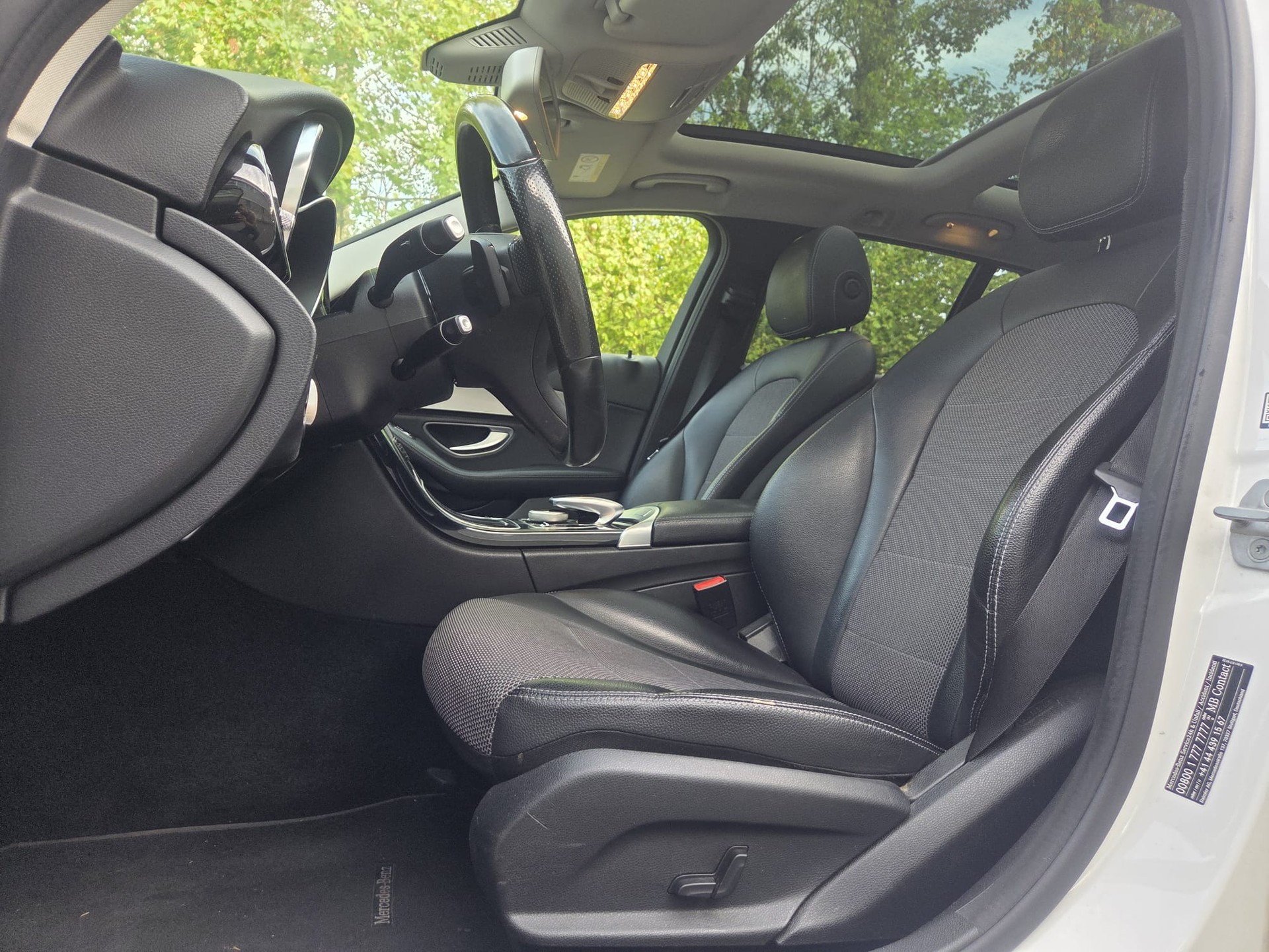 MERCEDES-BENZ C 250 BlueTEC Avantgarde 4Matic 7G-Tronic-image-4