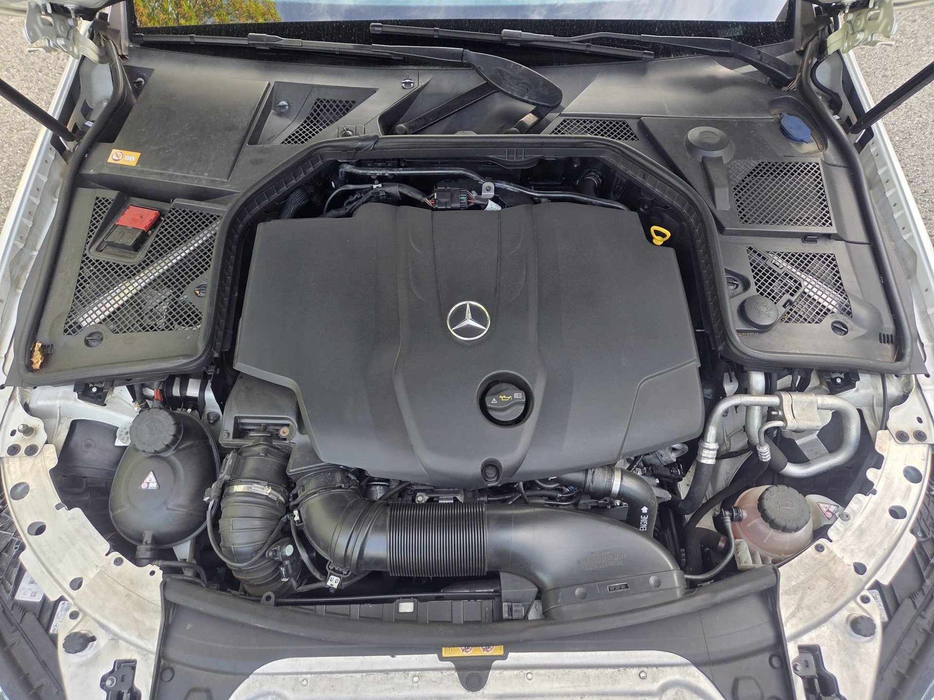 MERCEDES-BENZ C 250 BlueTEC Avantgarde 4Matic 7G-Tronic-image-13