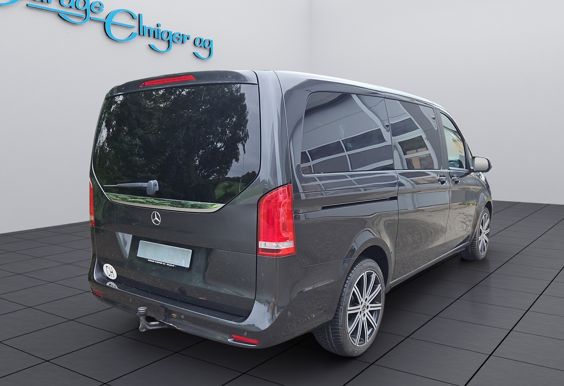 MERCEDES-BENZ V 250 d lang 4Matic 9G-Tronic-image-3