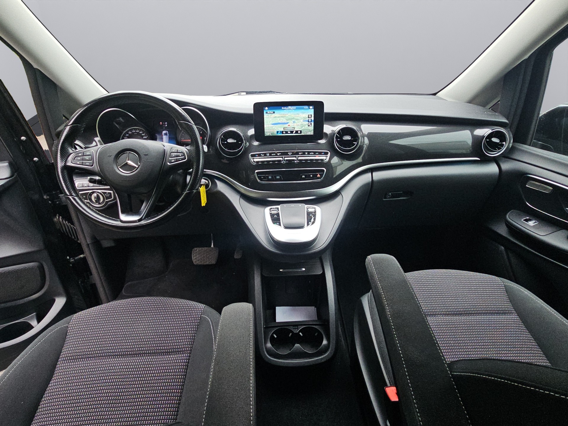 MERCEDES-BENZ V 250 d lang 4Matic 9G-Tronic-image-8