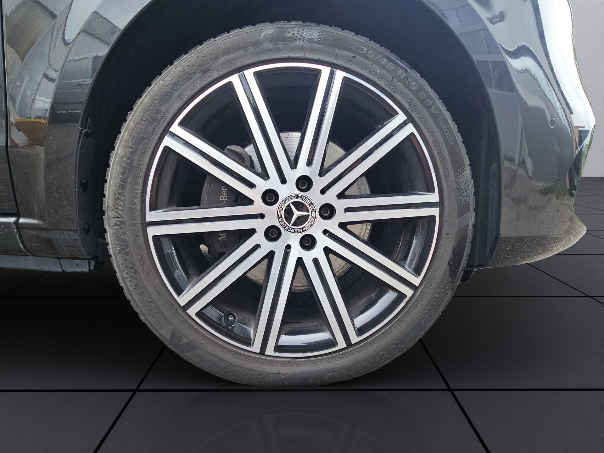 MERCEDES-BENZ V 250 d lang 4Matic 9G-Tronic-image-13