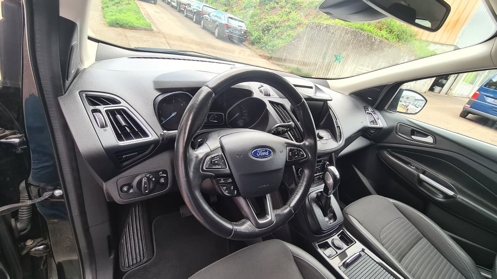 FORD Kuga 2.0 TDCi Titanium 4WD PowerShift ** Teil-Leder ** Gr-Navi ** RF-Kamera ** Abstandsregelsysteme ** Frisch Ab MFK & Service-image-14