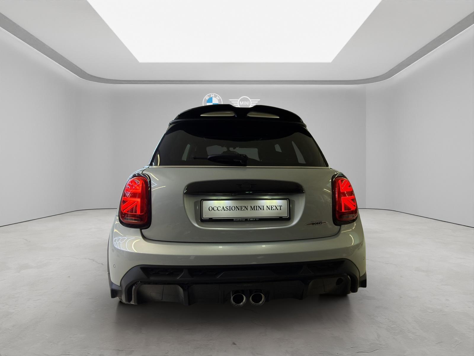 MINI John Cooper Works-image-3