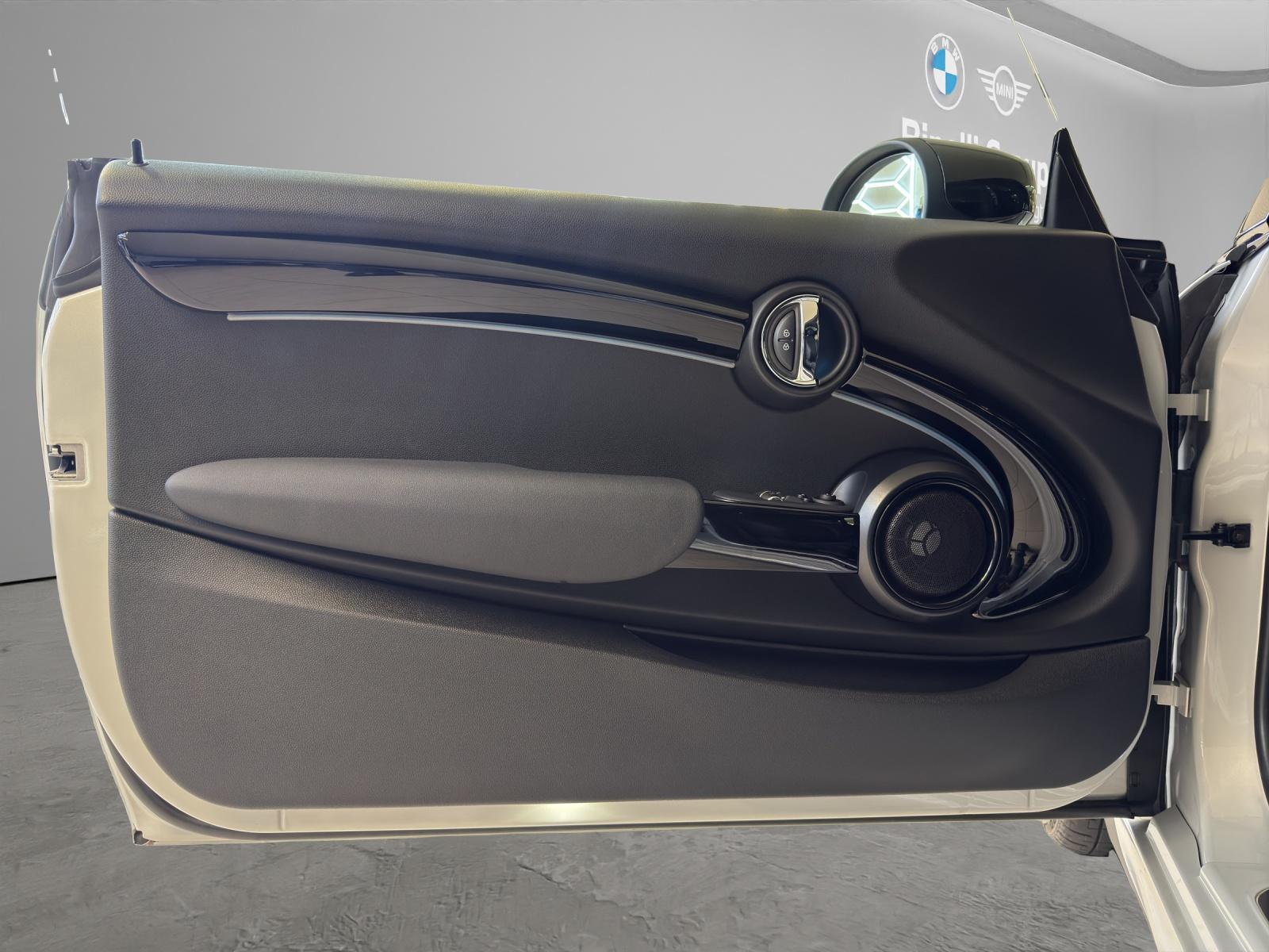 MINI John Cooper Works-image-14