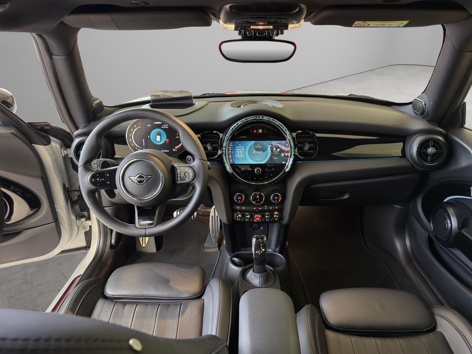 MINI John Cooper Works-image-8