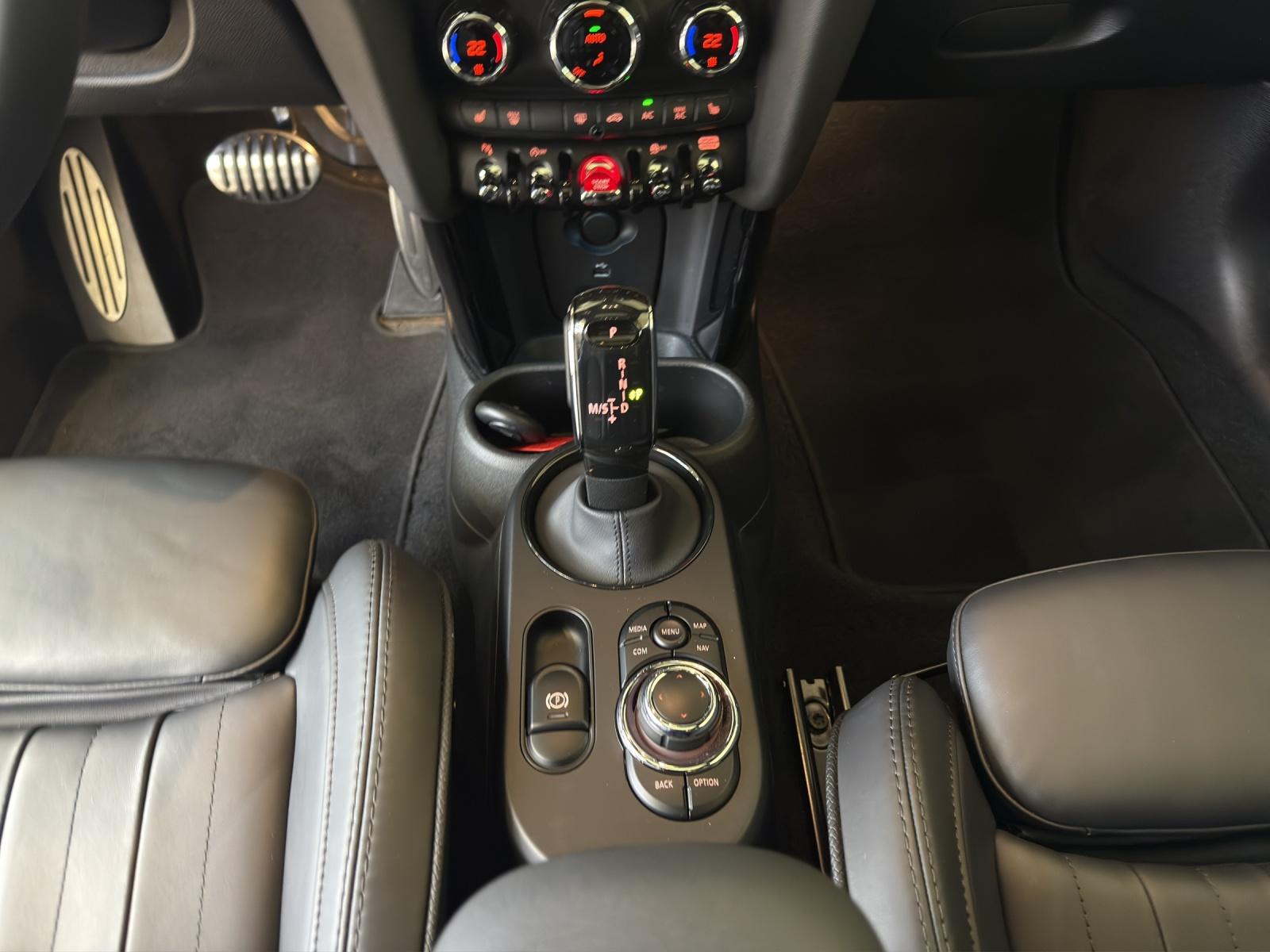 MINI John Cooper Works-image-19