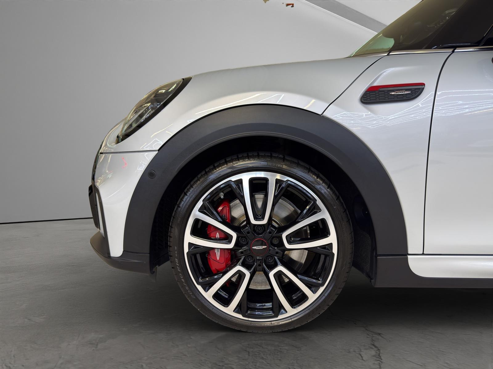 MINI John Cooper Works-image-21