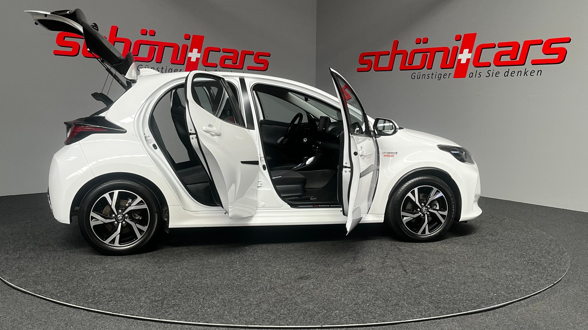 TOYOTA Yaris 1.5 Comfort e-CVT-image-6