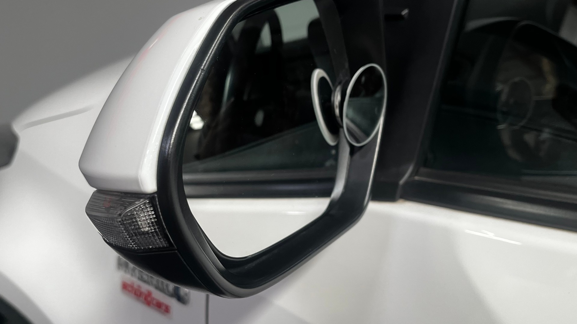 TOYOTA Yaris 1.5 Comfort e-CVT-image-10