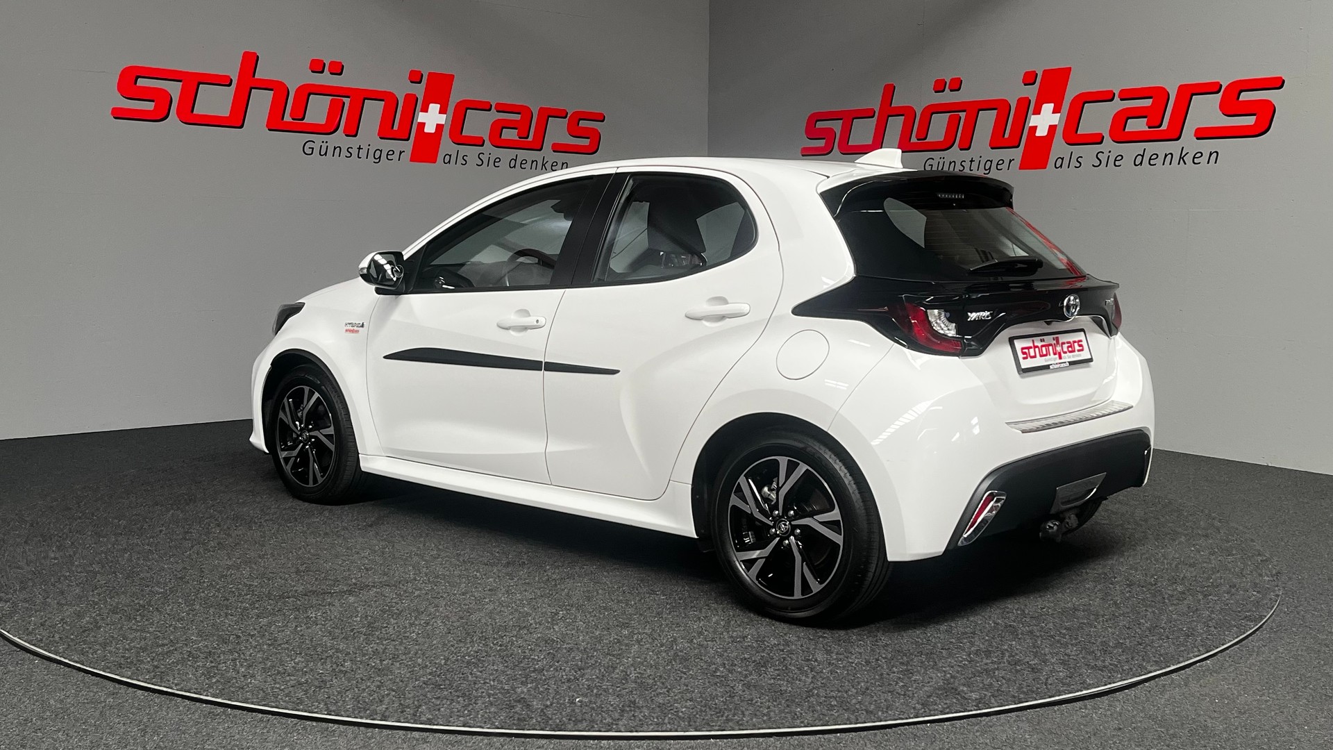 TOYOTA Yaris 1.5 Comfort e-CVT-image-3