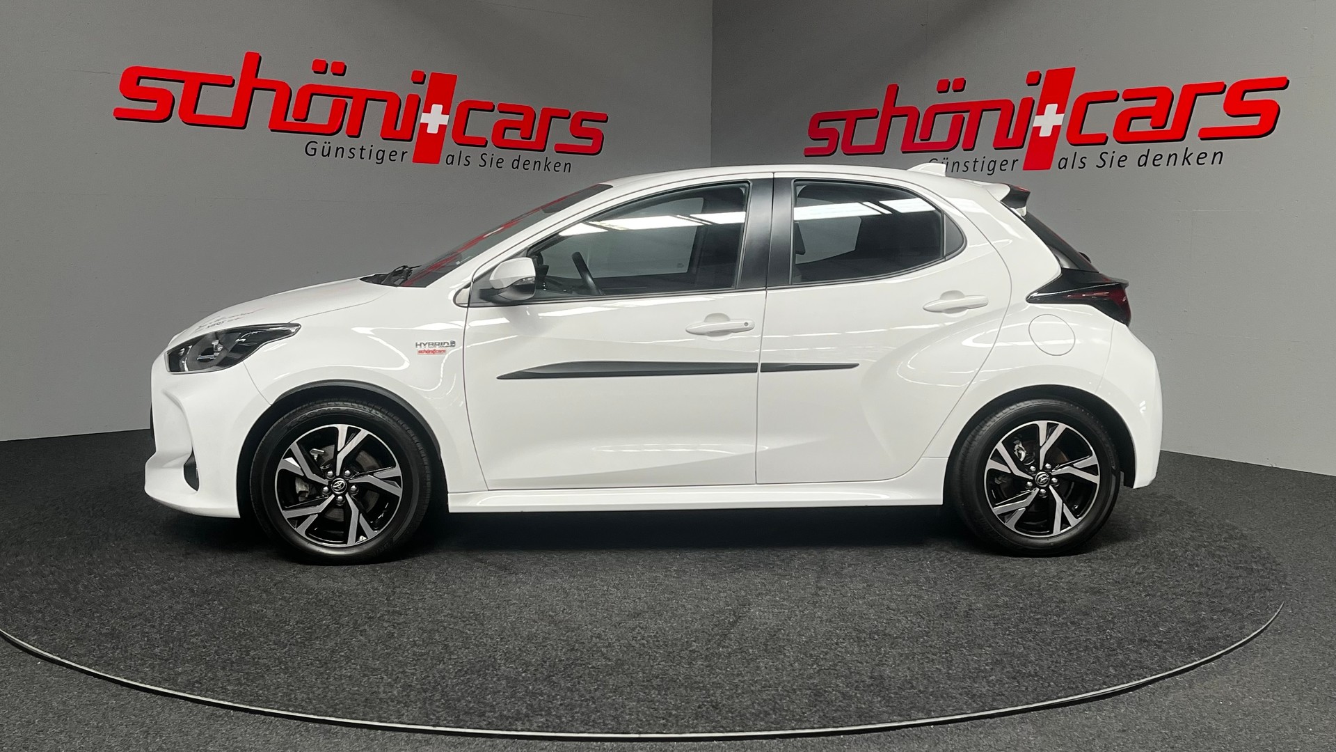 TOYOTA Yaris 1.5 Comfort e-CVT-image-2