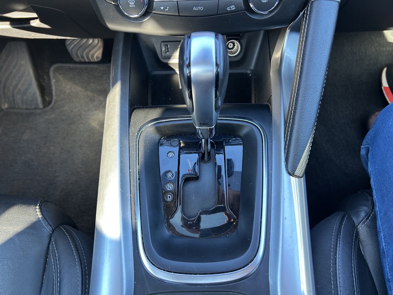 RENAULT Kadjar 1.2 16V Turbo Business Line EDC-image-11