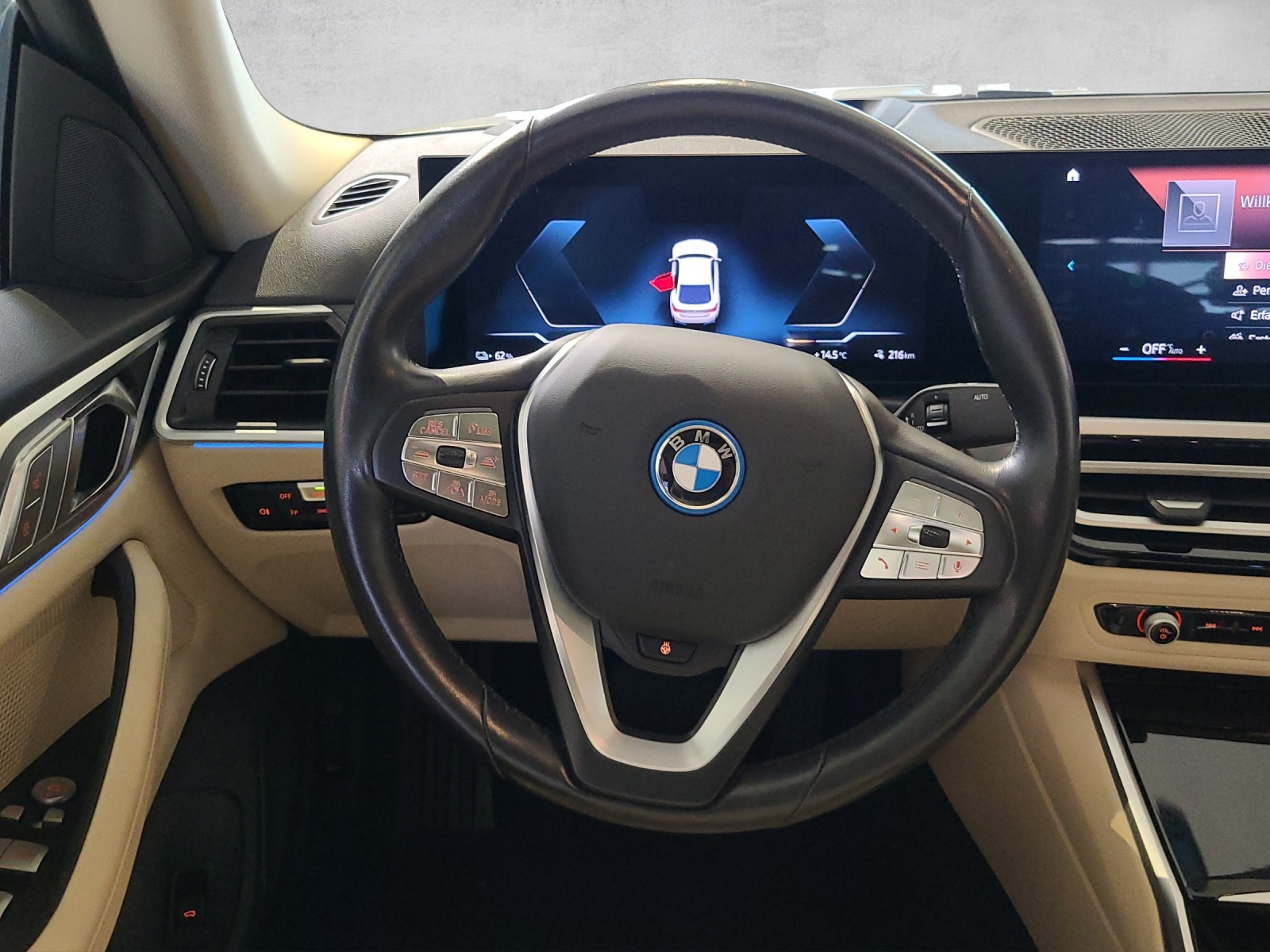 BMW i4 eDrive40-image-13