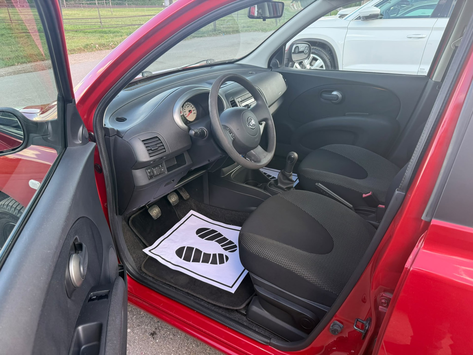 NISSAN Micra 1.4 Active Luxury-image-6