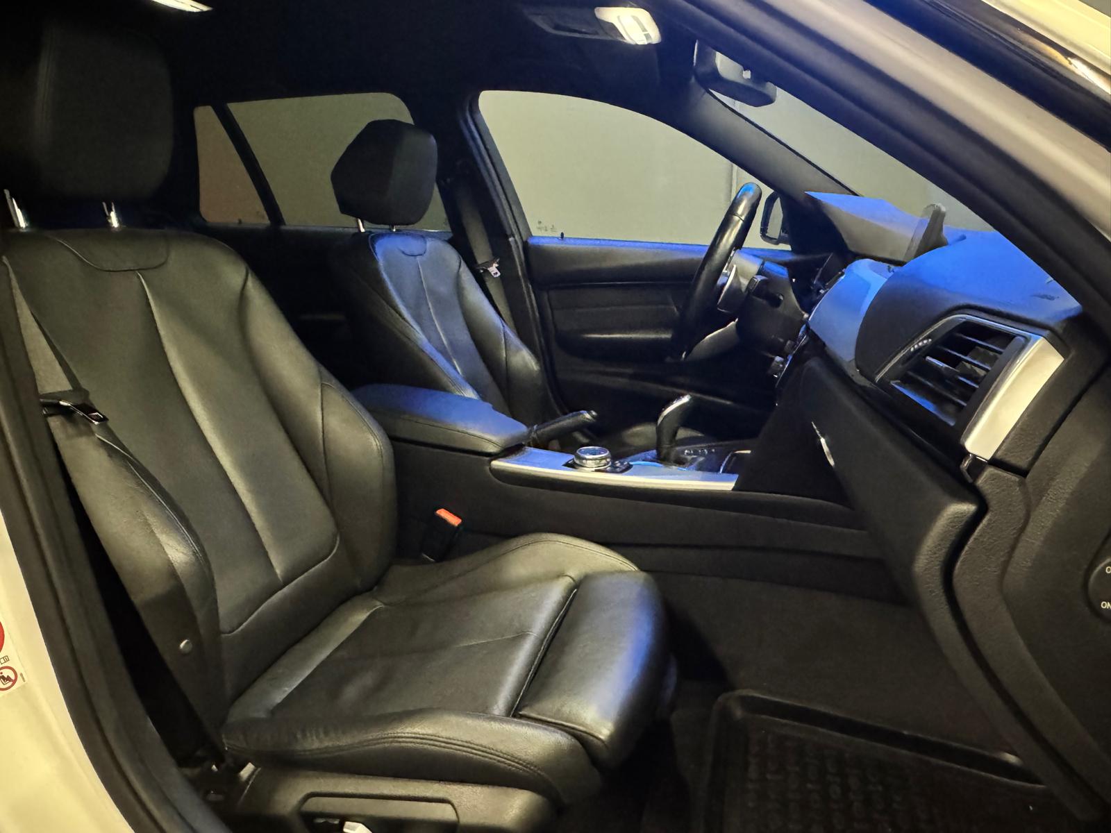 BMW 335d xDrive Touring M Sport Line Steptronic-image-10