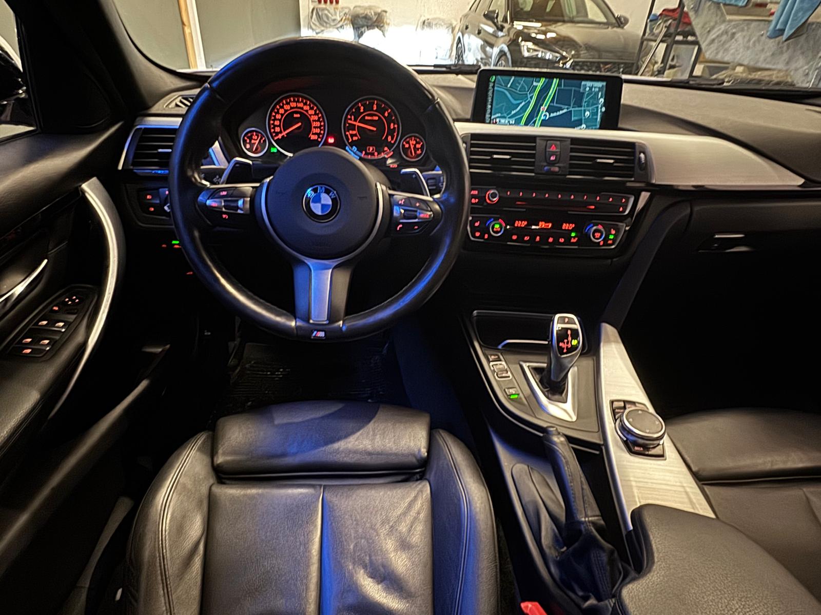BMW 335d xDrive Touring M Sport Line Steptronic-image-15