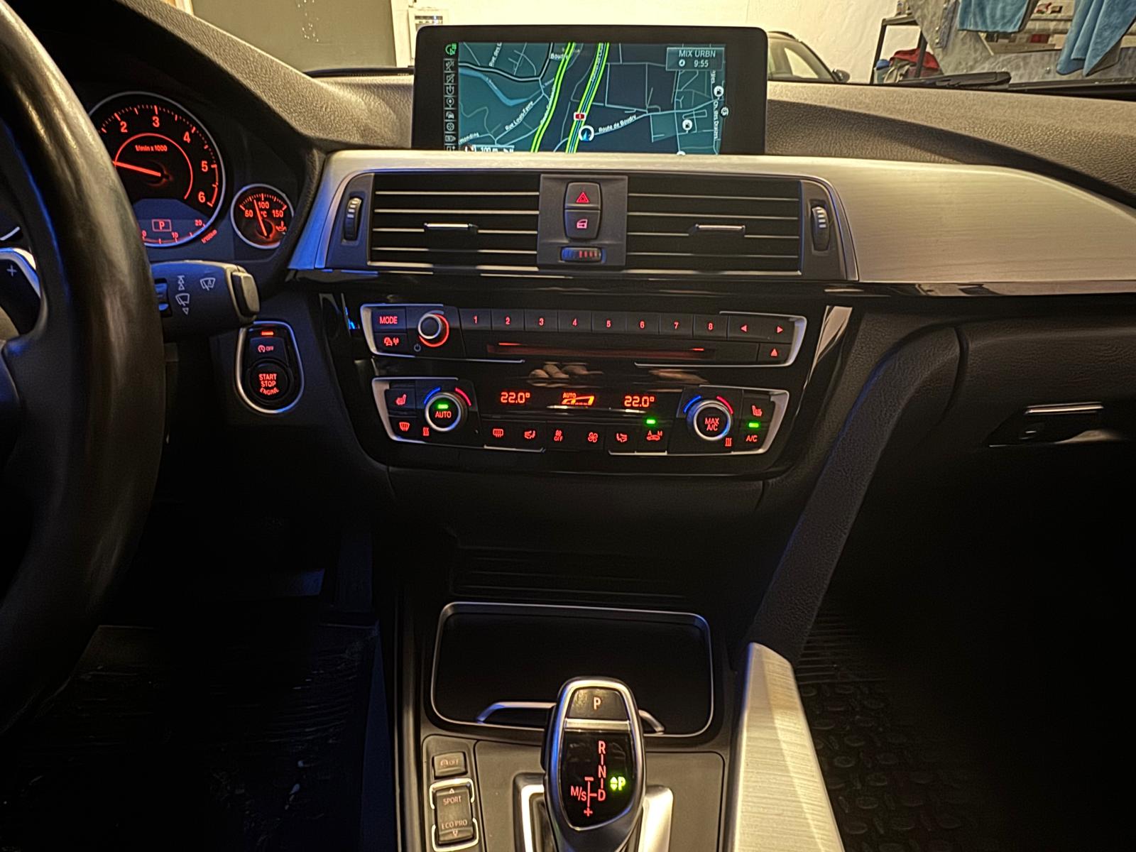 BMW 335d xDrive Touring M Sport Line Steptronic-image-14