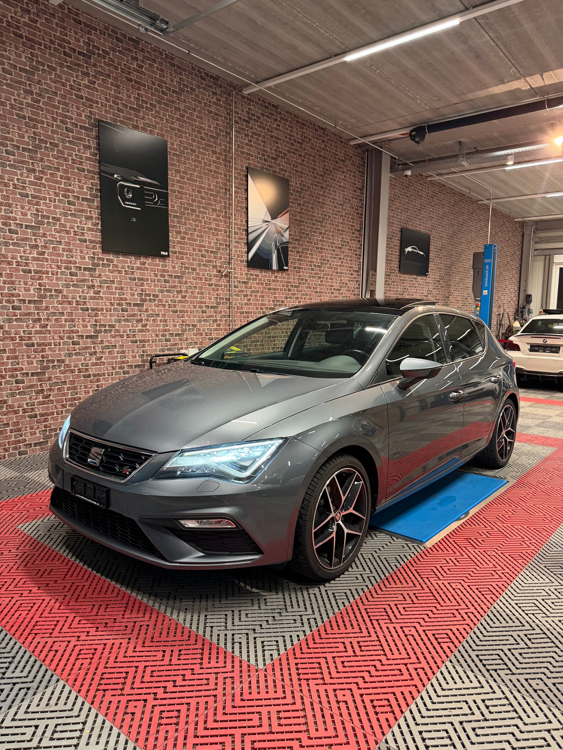 SEAT Leon 1.4 TSI ACT FR Line DSG-image-0