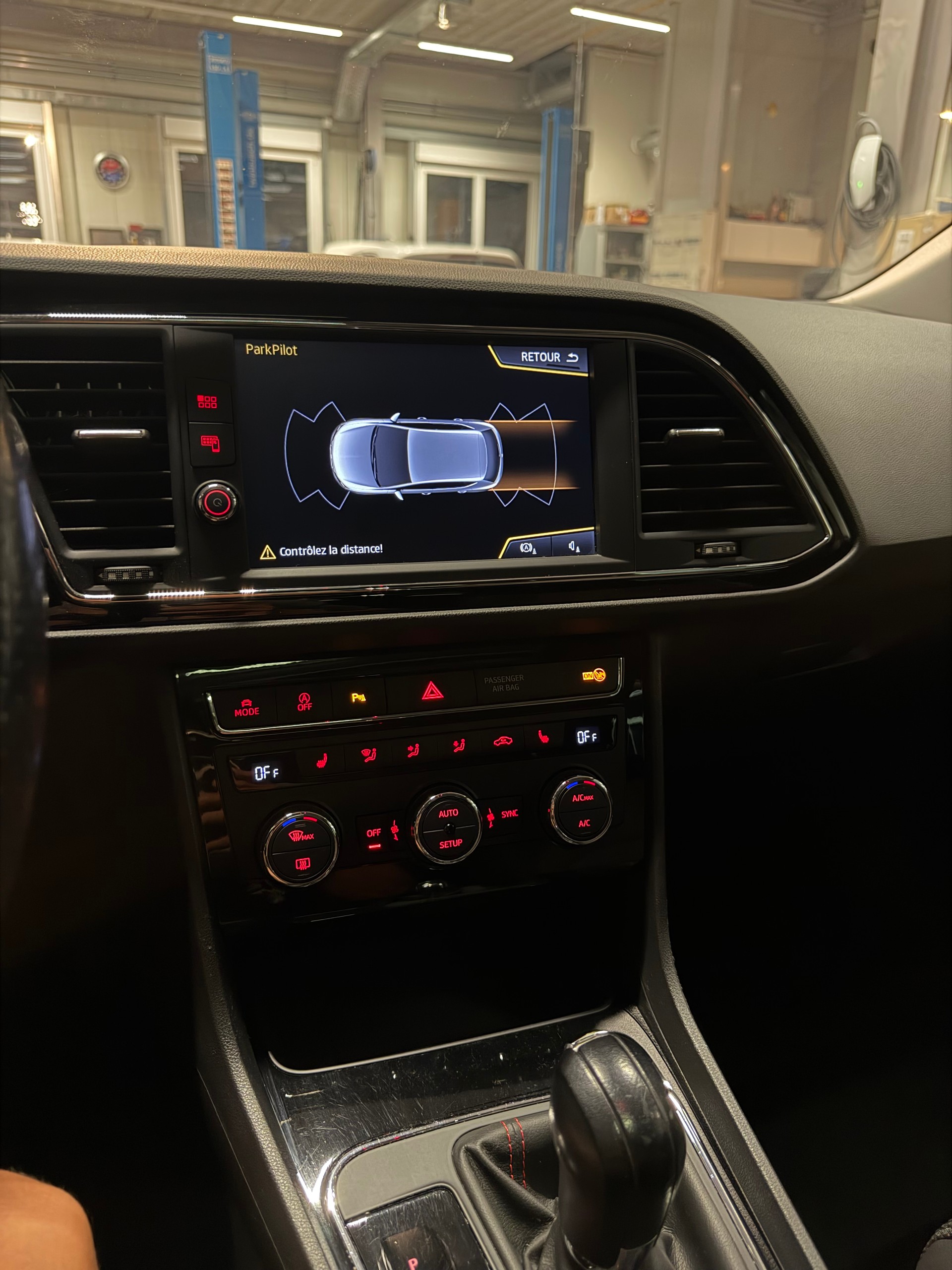 SEAT Leon 1.4 TSI ACT FR Line DSG-image-12