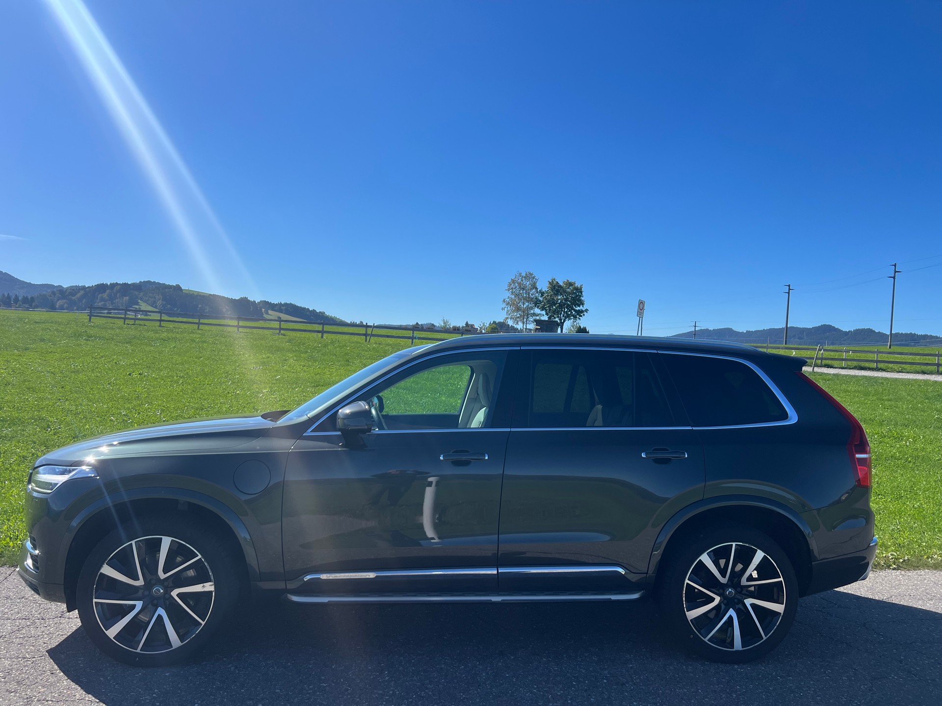 VOLVO XC90 T8 AWD Inscription Geartronic-image-2