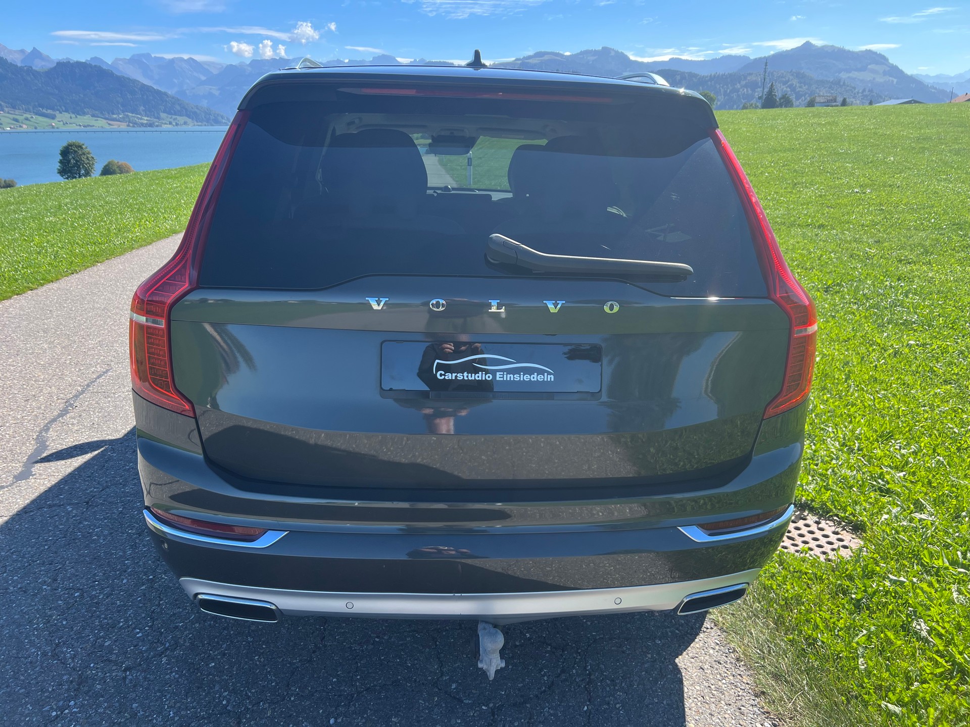 VOLVO XC90 T8 AWD Inscription Geartronic-image-4