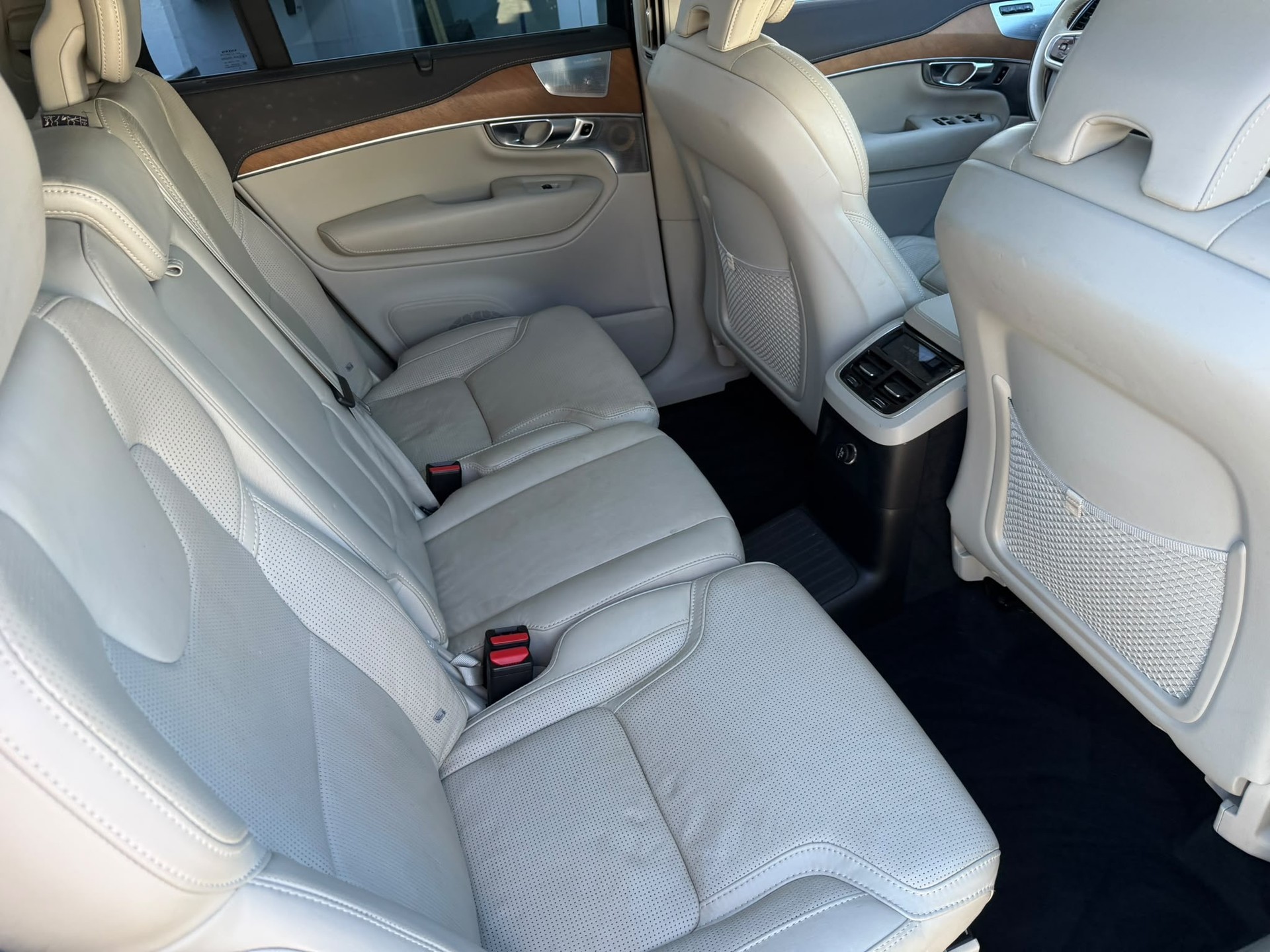 VOLVO XC90 T8 AWD Inscription Geartronic-image-10