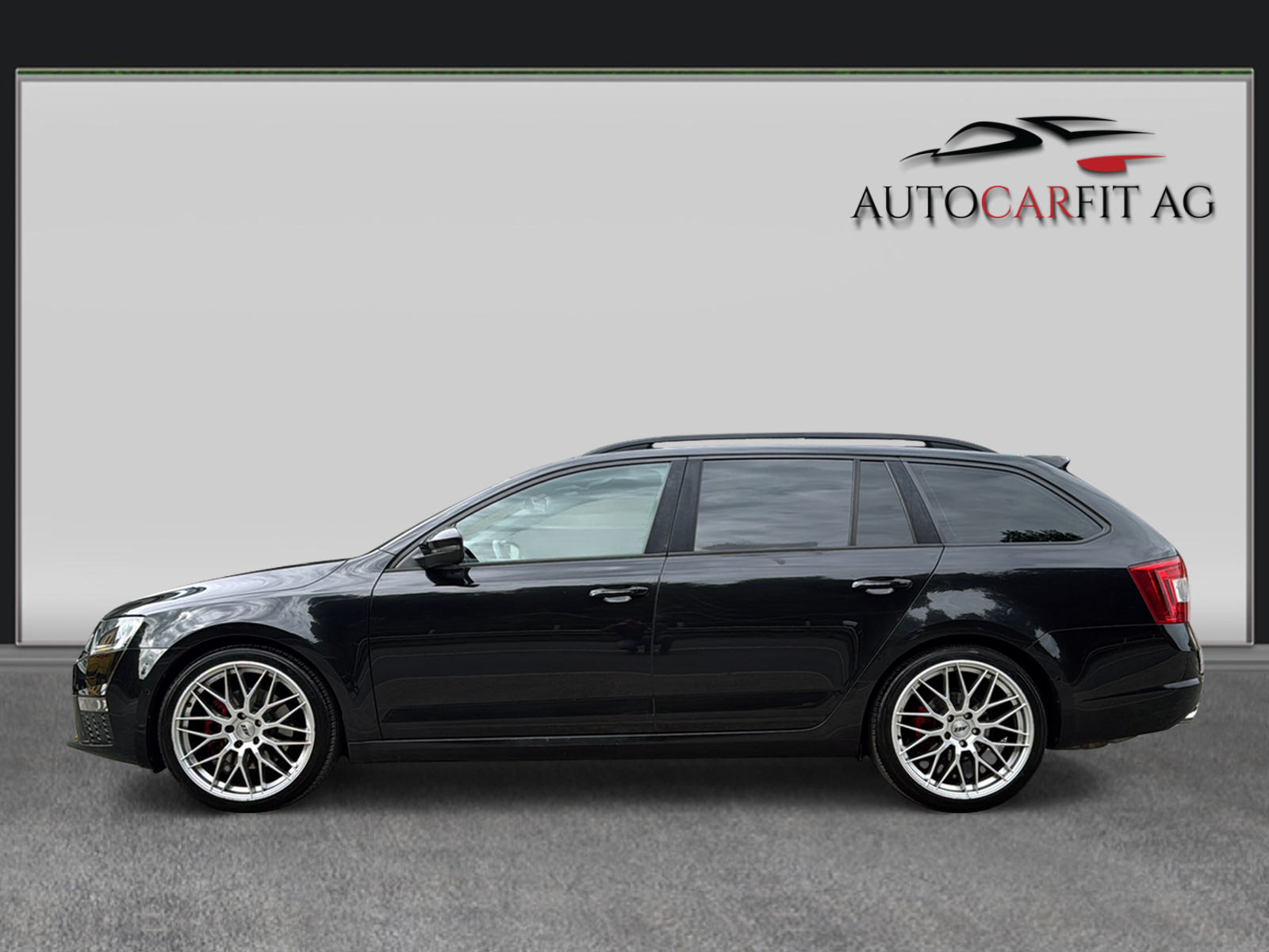 SKODA Octavia Combi 2.0 TDI RS 4x4 DSG-image-2