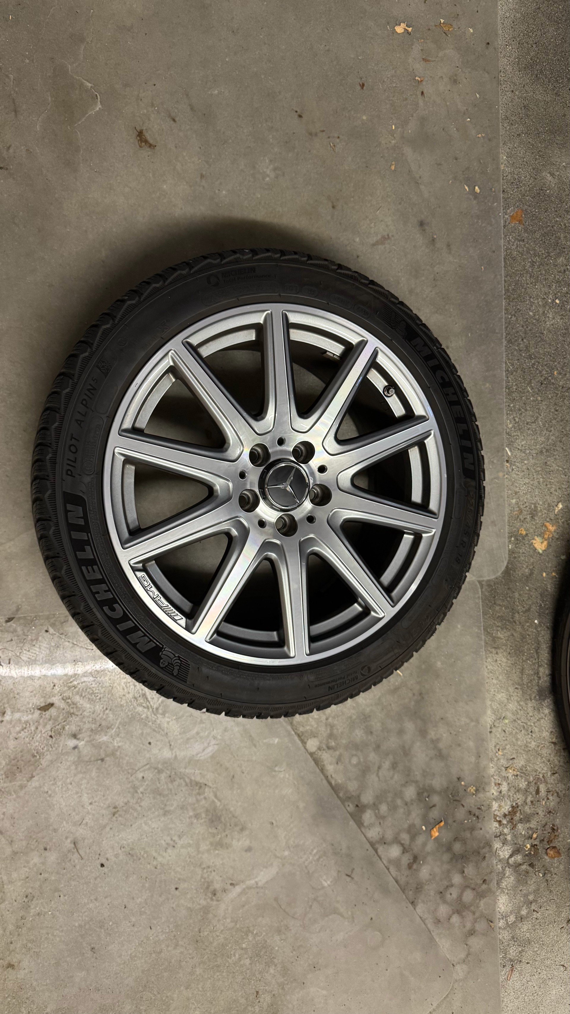 MERCEDES-BENZ CLA 35 AMG 4matic-image-5