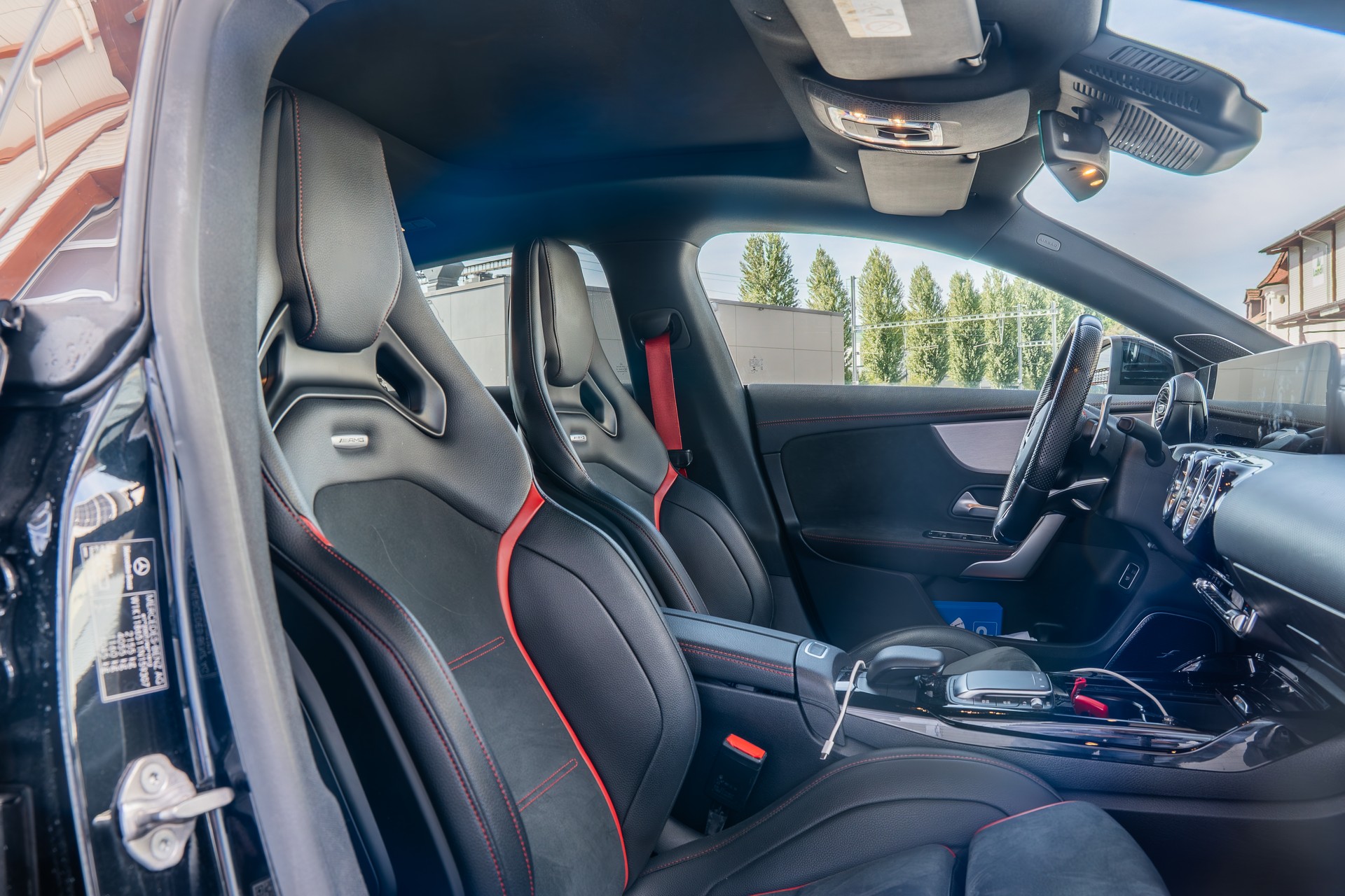 MERCEDES-BENZ CLA 35 AMG 4matic-image-1