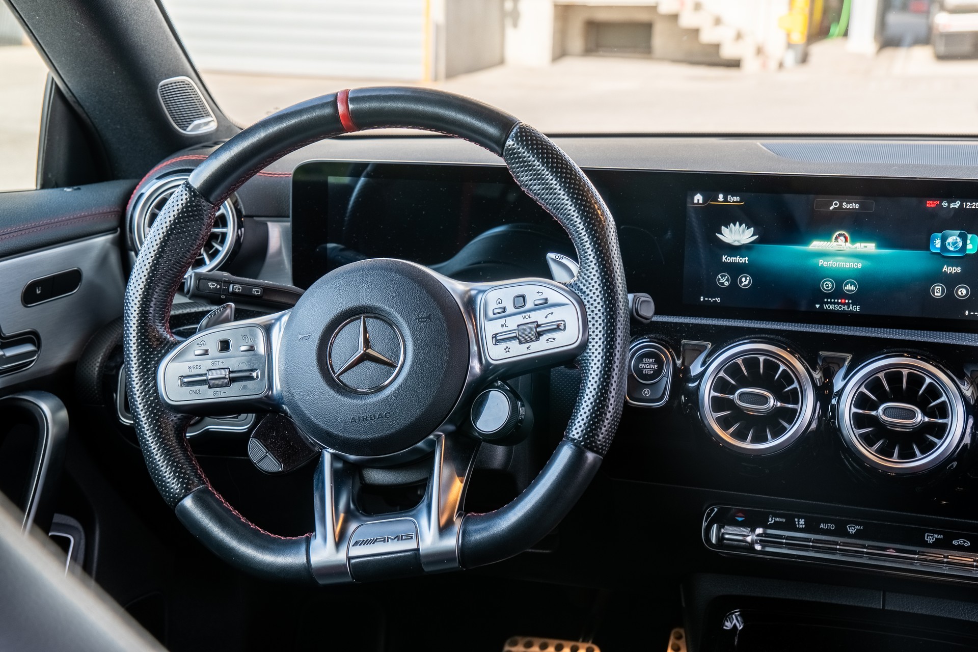 MERCEDES-BENZ CLA 35 AMG 4matic-image-2