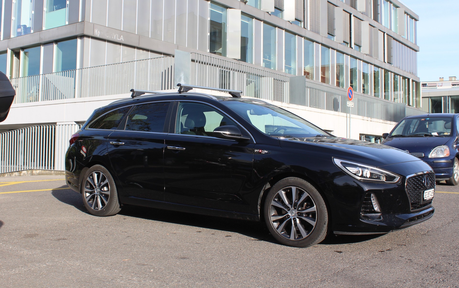 HYUNDAI 1.6 CRDi Vertex-image-2