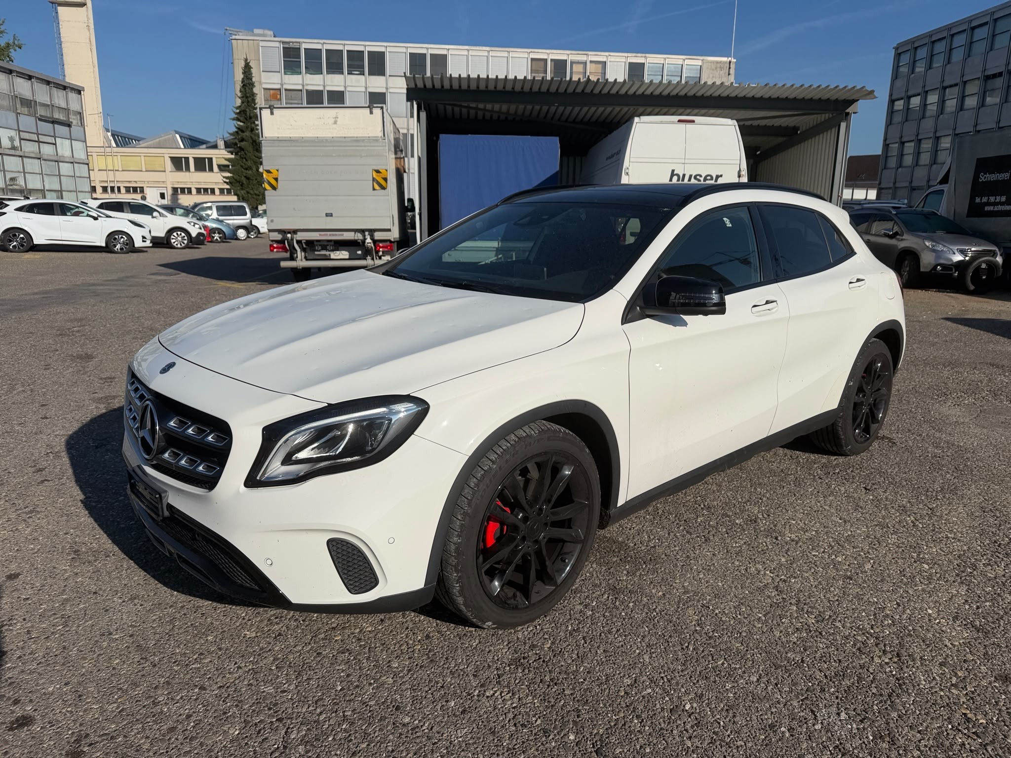 Car photo