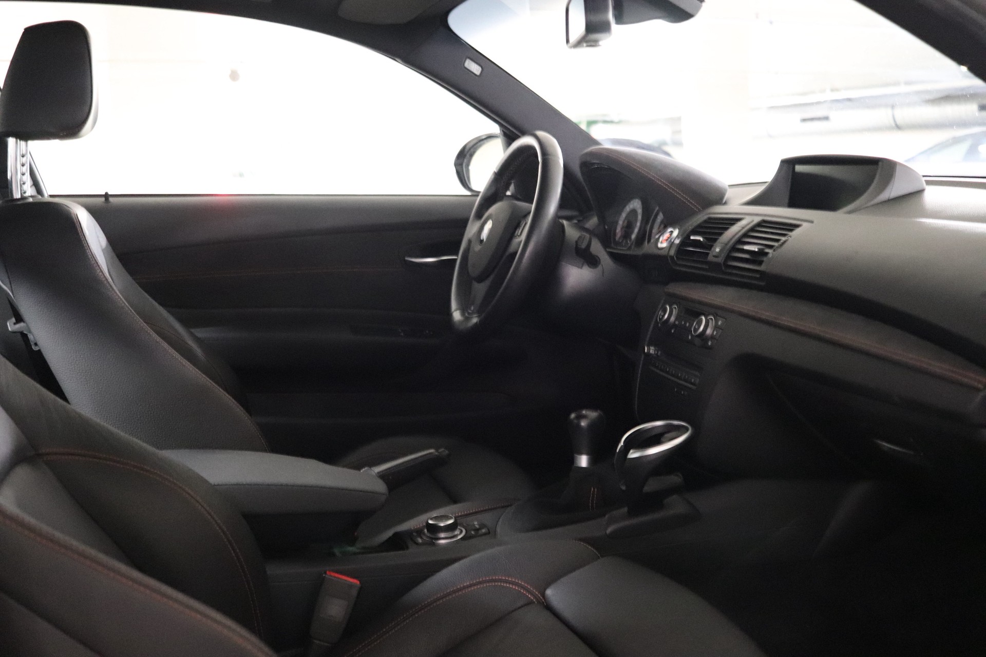 BMW 1er M Coupé-image-4
