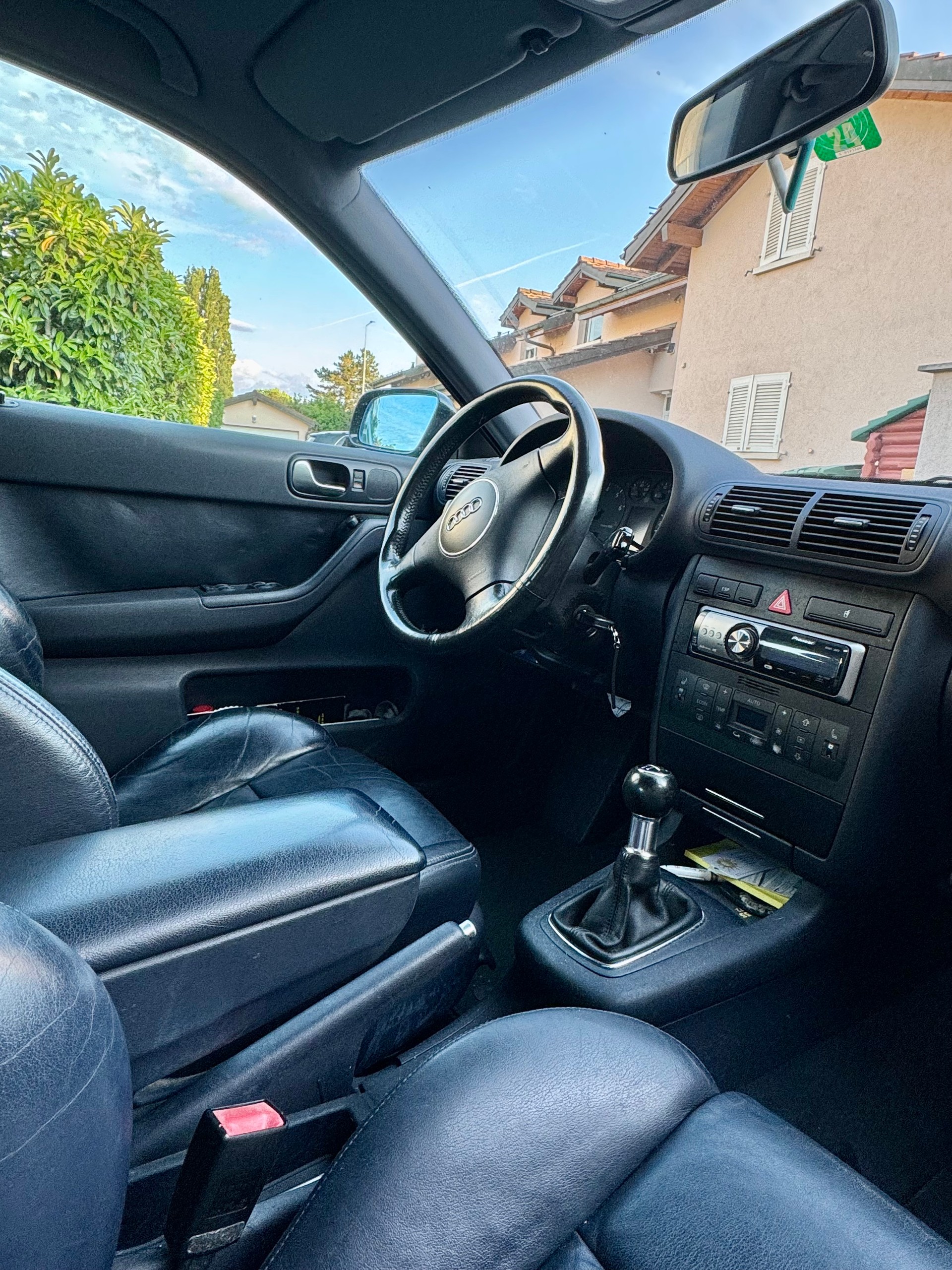AUDI 1.8 20V Turbo 180 Ambition-image-4