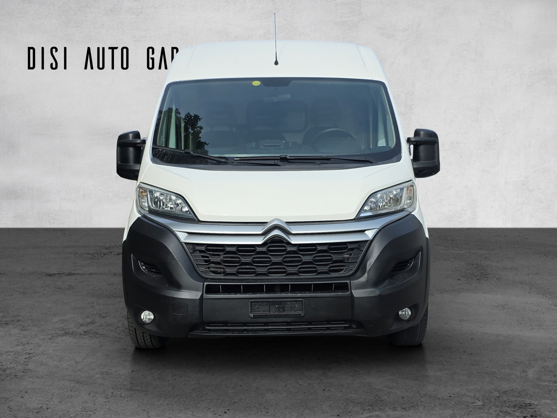 CITROEN Jumper 30 2.0 BlueHDi 130 S&S Confort L1H1-image-2