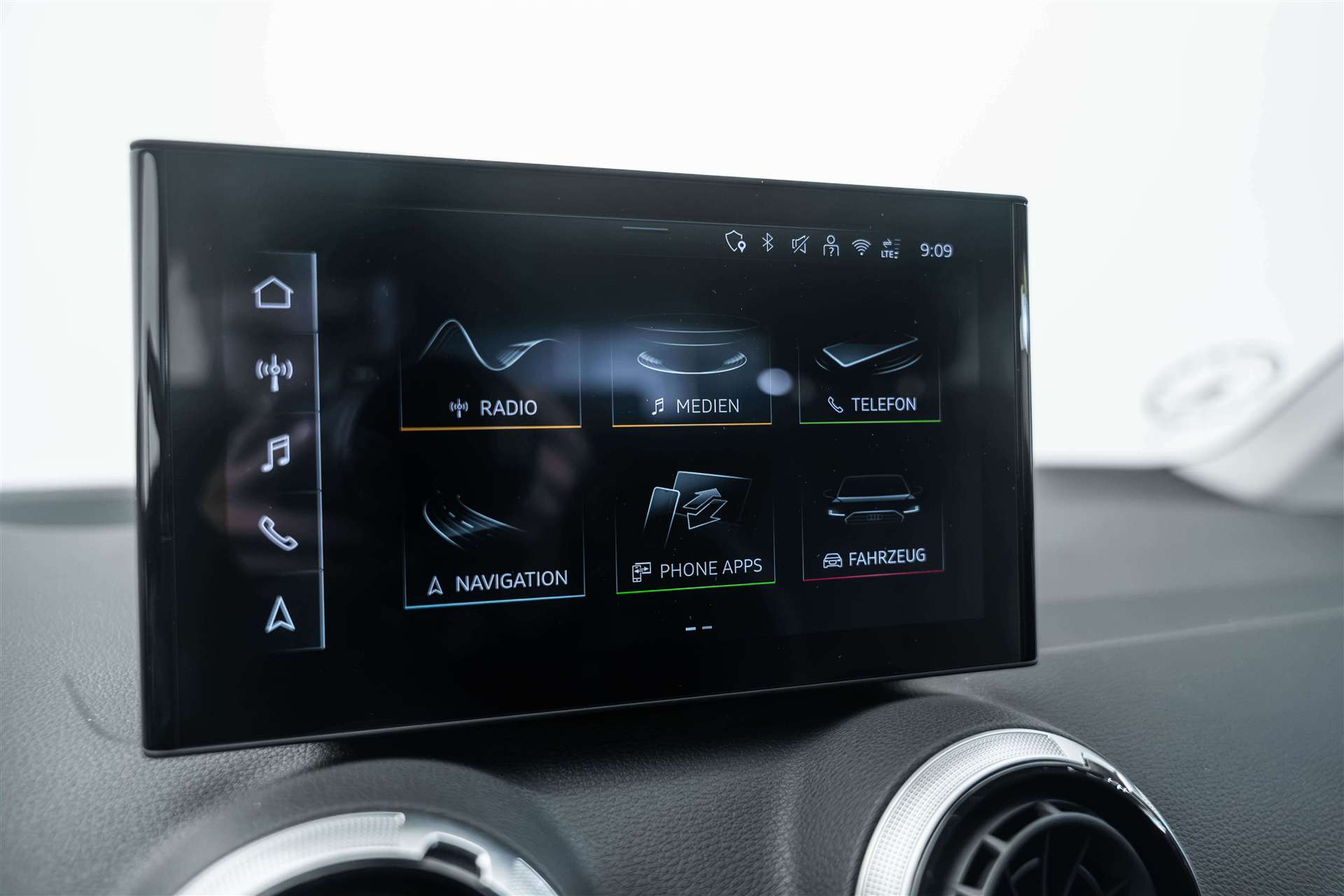 AUDI AUDI Q2 35 TFSi S-Line S-Tronic Automat-image-19