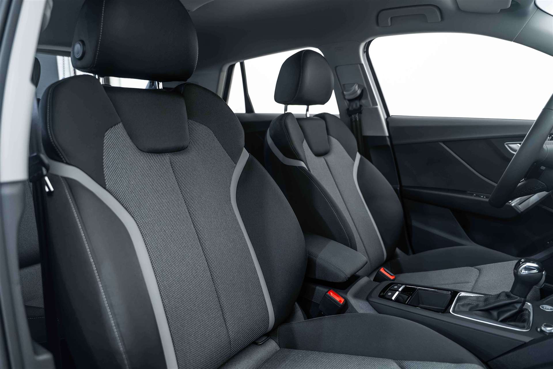 AUDI AUDI Q2 35 TFSi S-Line S-Tronic Automat-image-12