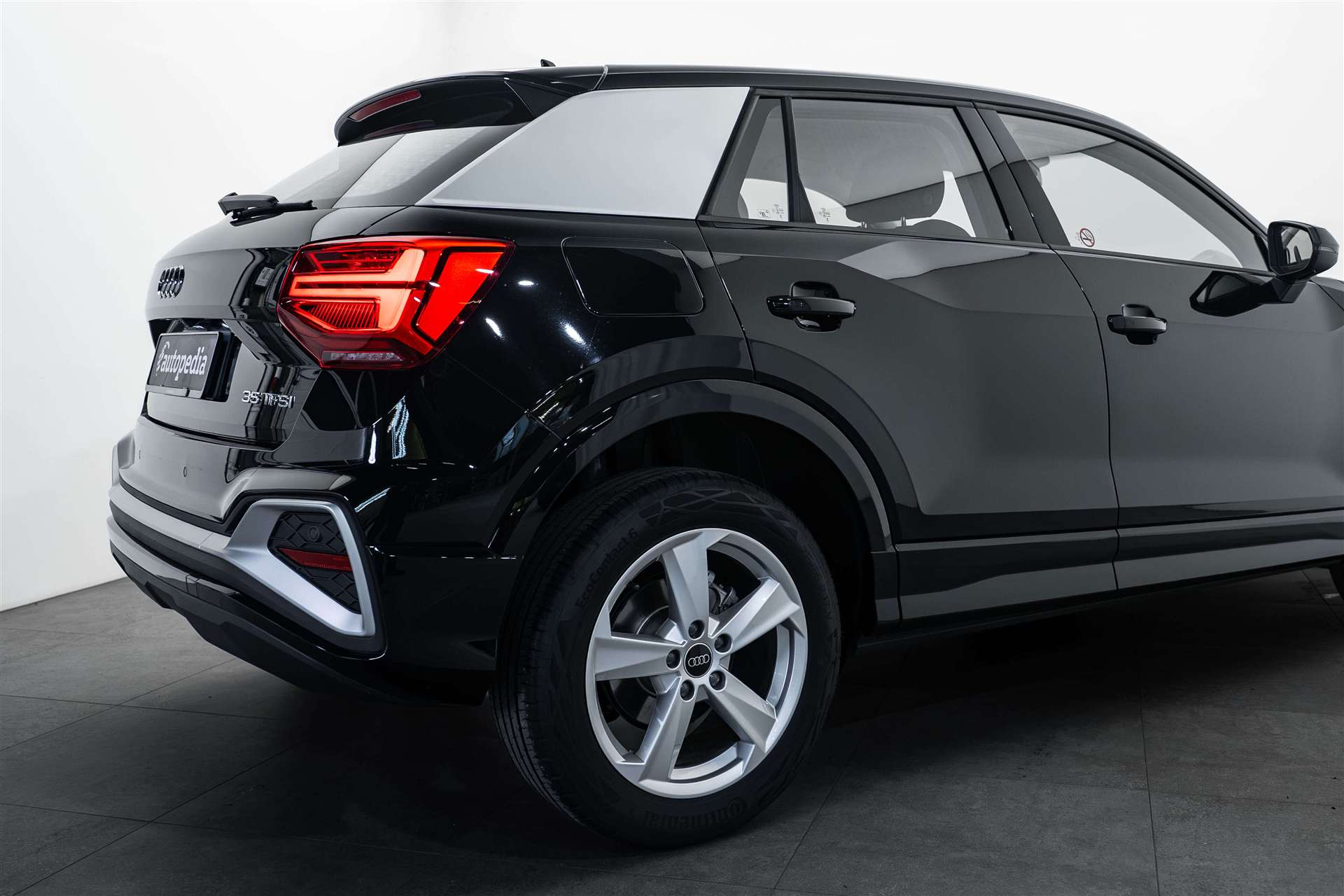 AUDI AUDI Q2 35 TFSi S-Line S-Tronic Automat-image-3