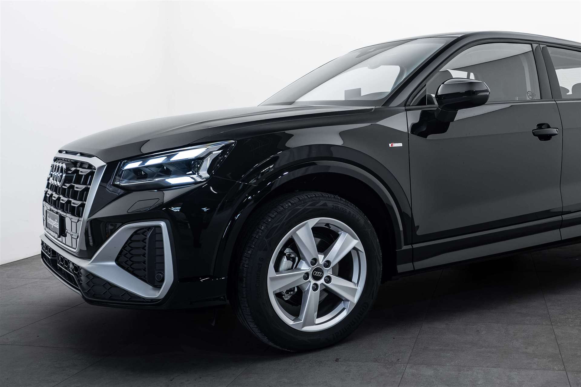 AUDI AUDI Q2 35 TFSi S-Line S-Tronic Automat-showroom-element-1