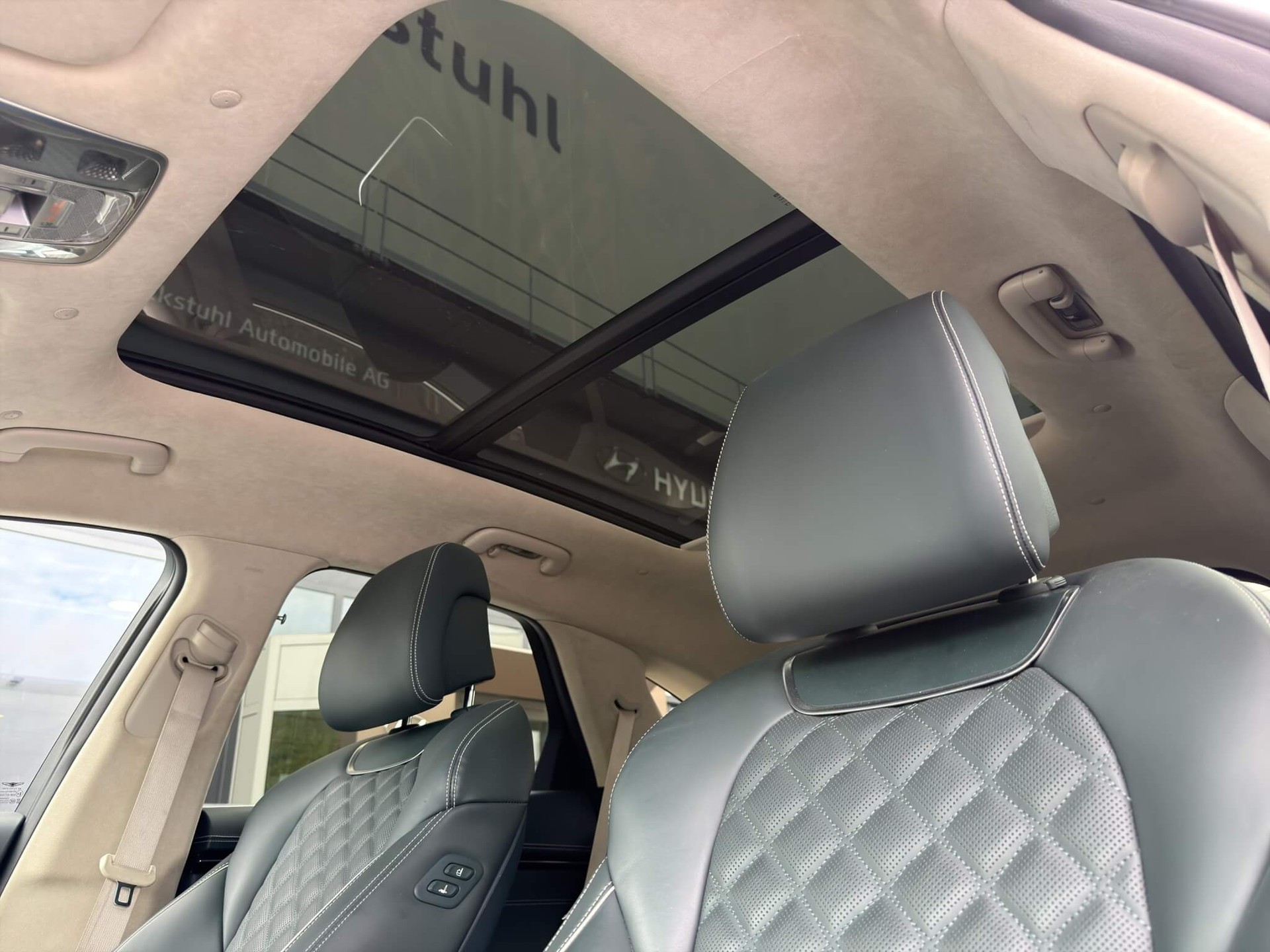 GENESIS GV70 Dual Motor Sport AWD-image-12