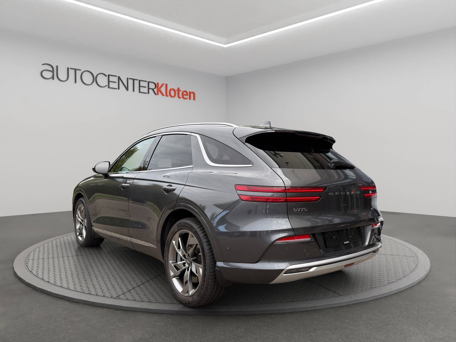GENESIS GV70 Dual Motor Sport AWD-image-3