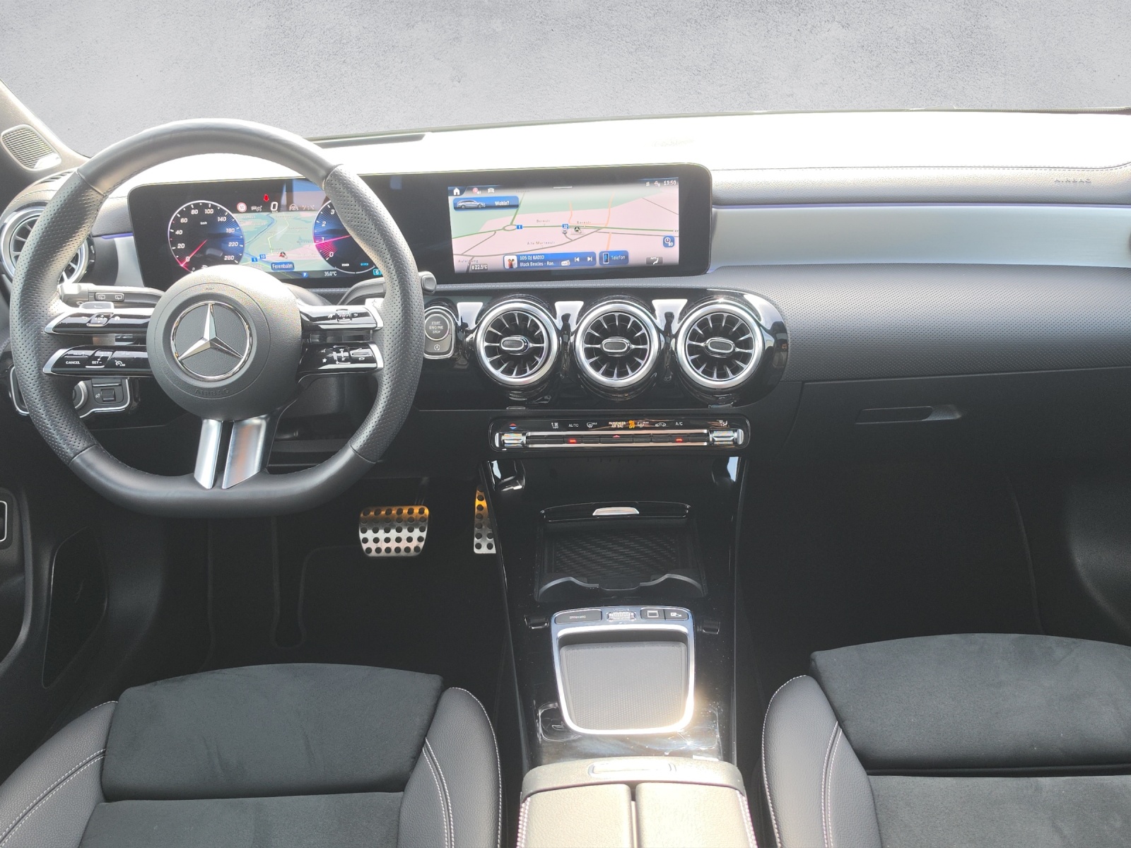 MERCEDES-BENZ CLA Shooting Brake 250 4Matic 8G-DCT-image-8