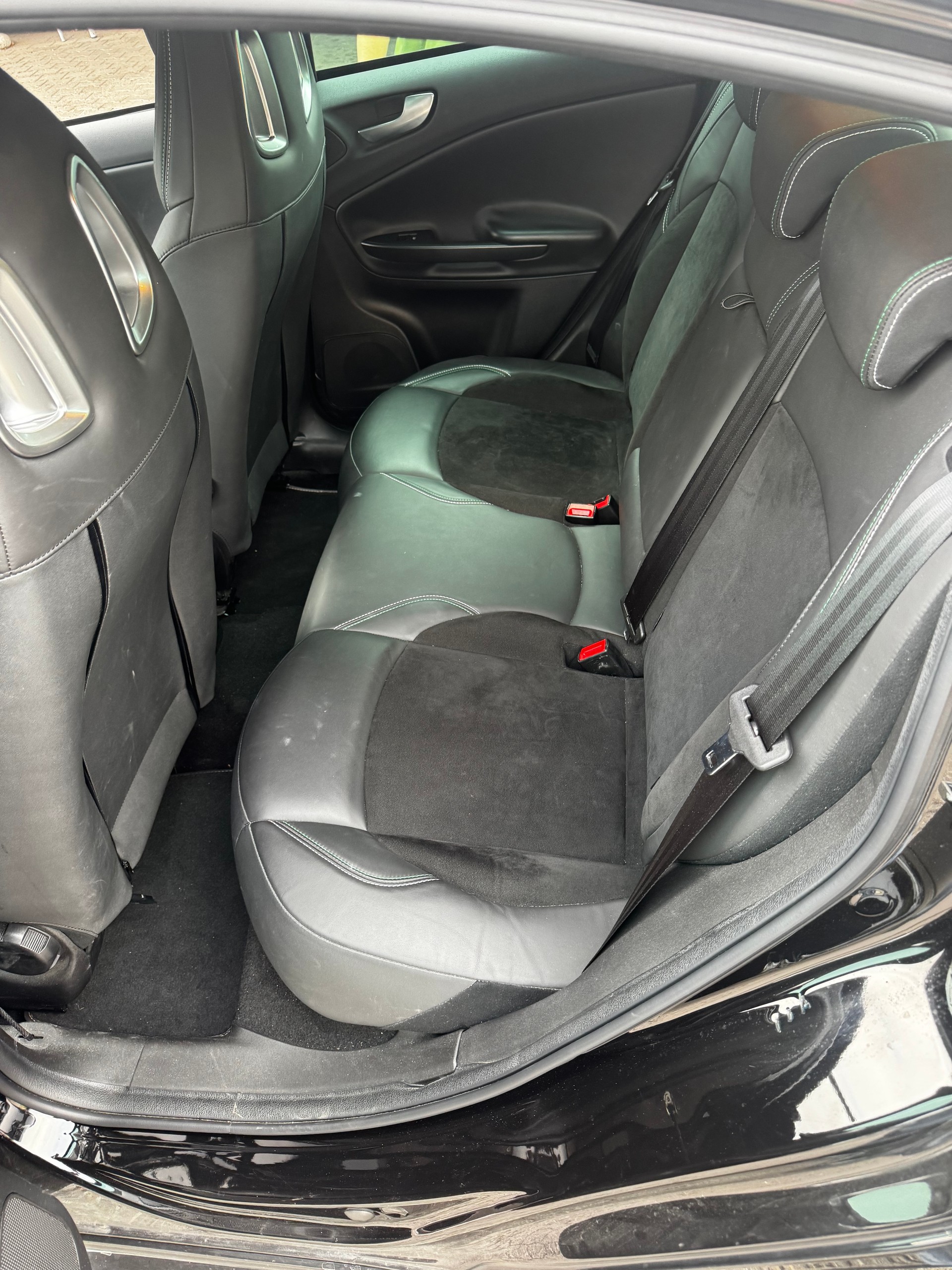 ALFA ROMEO Giulietta 1750 TBi Quadrifoglio Verde TCT-image-5