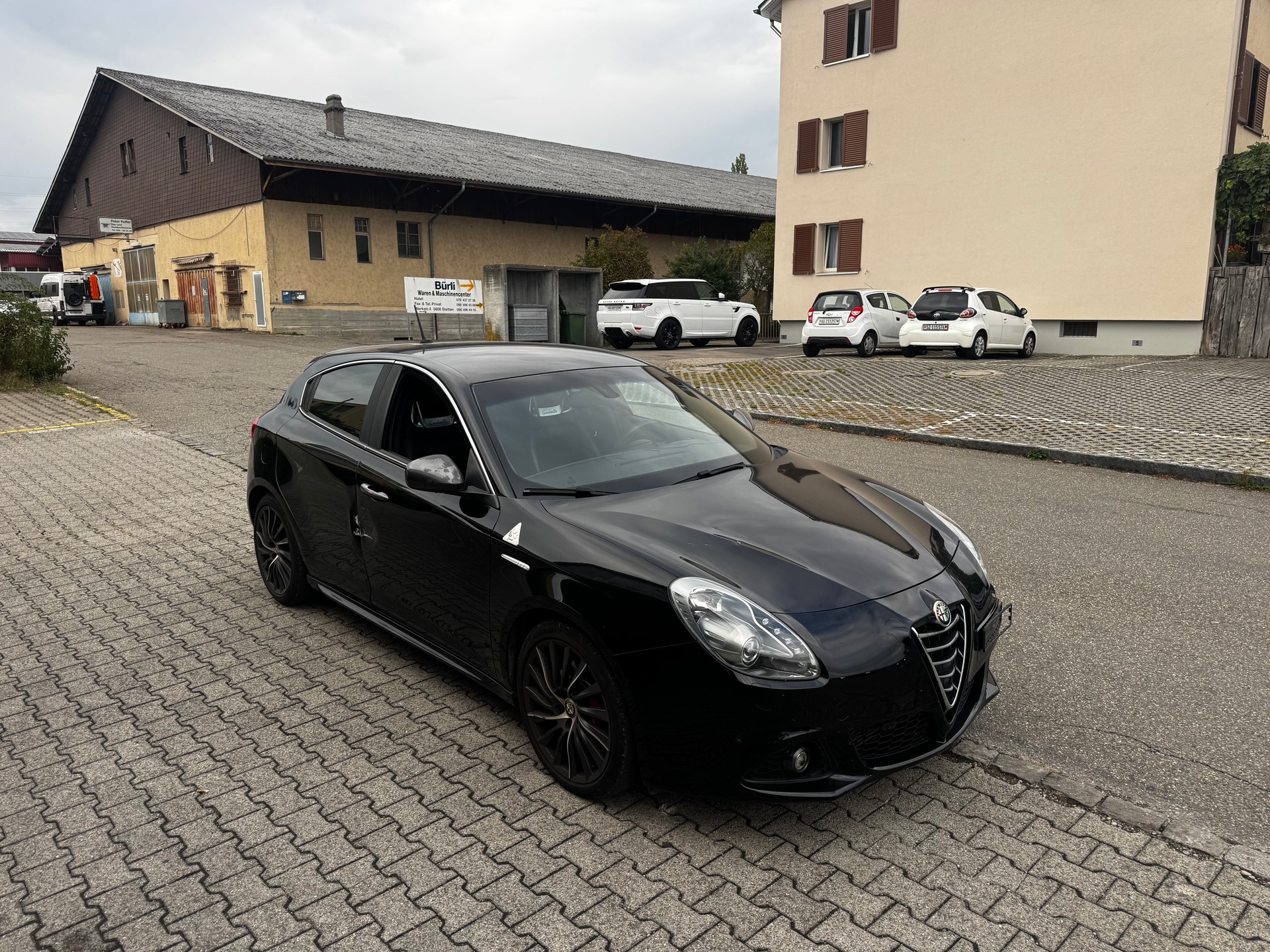 ALFA ROMEO Giulietta 1750 TBi Quadrifoglio Verde TCT-image-1