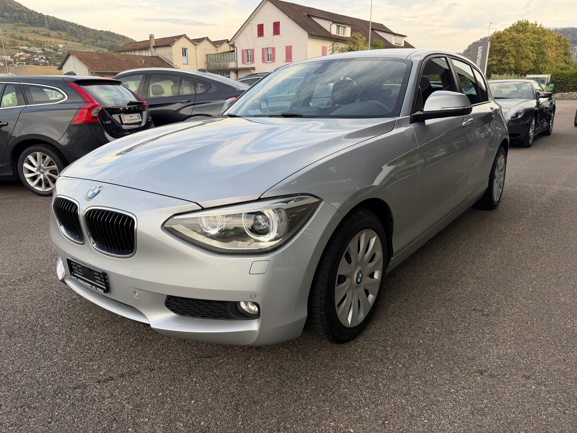 BMW 116i-image-8